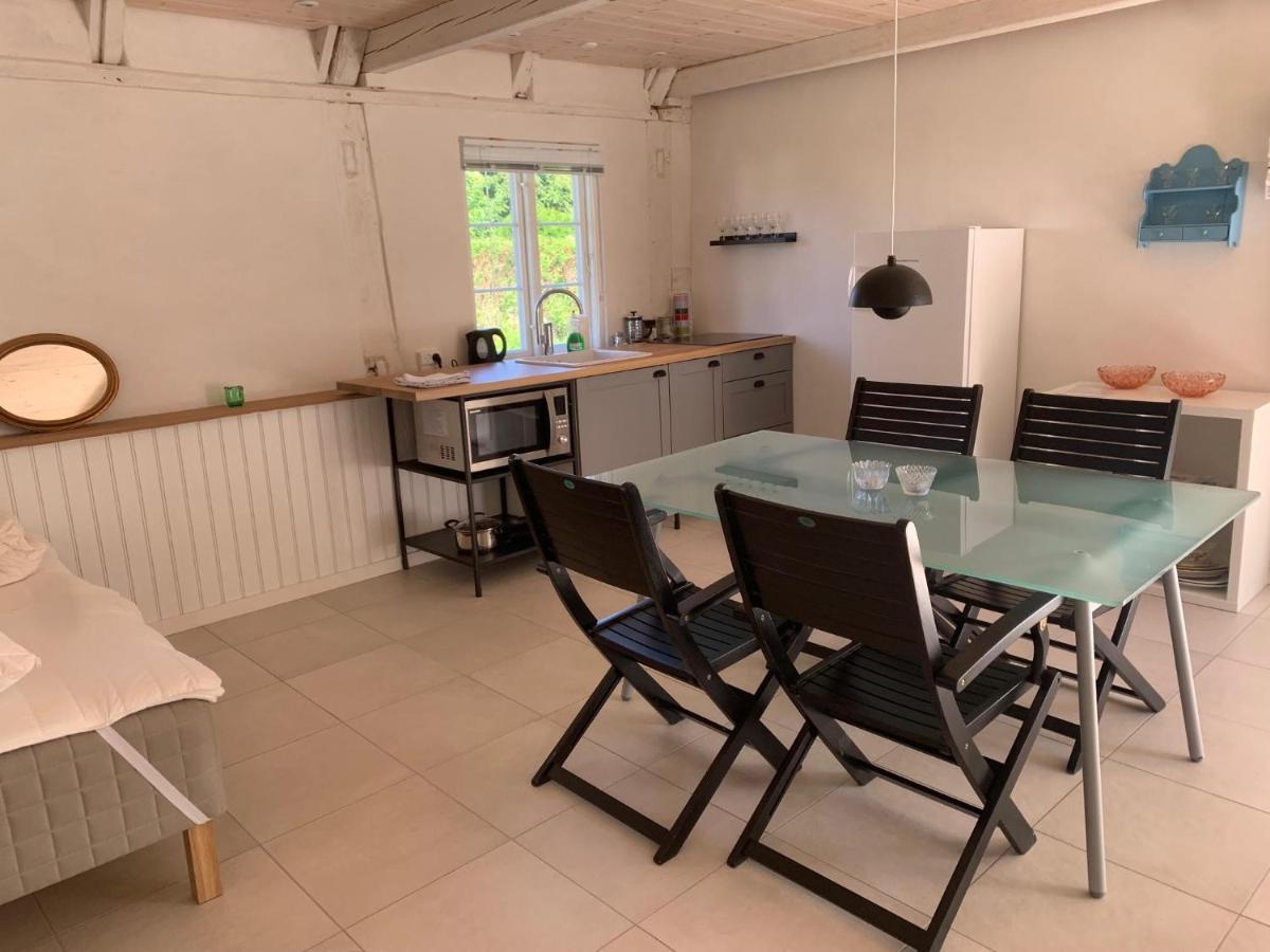 Ragnhilds Gard, Hostel Nyord Екстериор снимка